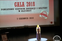 07.06.2018_nasi_-uczniowie_na_gali_powiatowego_centrum_edukacji_i_kultury_w_olesnicy_2018_01