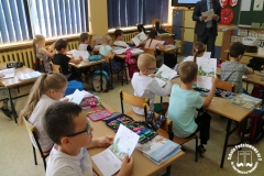 14.05.2018_wizyta_dyrektora_oddzialu_pko_w_twardogorze_w_naszej_szkole_08