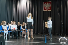 27.04.2018_apel_z_okazji_3_maja_kl4-7_045