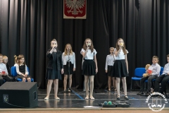 27.04.2018_apel_z_okazji_3_maja_kl4-7_050