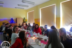 21.12.2018_wigilie_klasowe-kl4-8gimnazjum_68