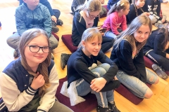 22.02.2019_jestesmy_wyjatkowi_bo_kochamy_to_co_polskie-wycieczka-do-wroclawia-santander.38