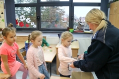 25.01.2019_wizyta_pani_policjantki_w_naszej_szkole_021