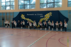 25.11.2020_slubowanie_klas_pierwszych_oraz_pasowanie_na_ucznia_25