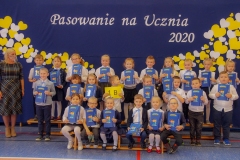 25.11.2020_slubowanie_klas_pierwszych_oraz_pasowanie_na_ucznia_35