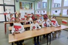 10.11.2021_obchody_dnia_niepodleglosci_w_naszej_25