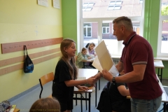 Dyplomy 🥇 oraz bony klasom, które wygrały zmagania w ramach Ligi Klas